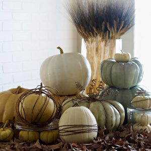 30 Inspiring Fall Pumpkin Centerpieces for a Cozy and Elegant Look