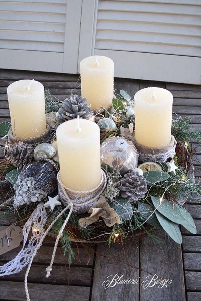 24 Amazing Christmas Candle Centerpieces