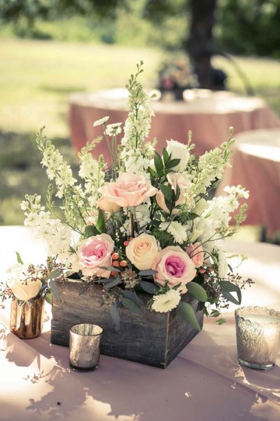 20 Amazing Rustic Wooden Box Centerpieces