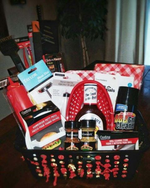 100 Super Cute DIY Christmas Gift Baskets That Anyone Would Love