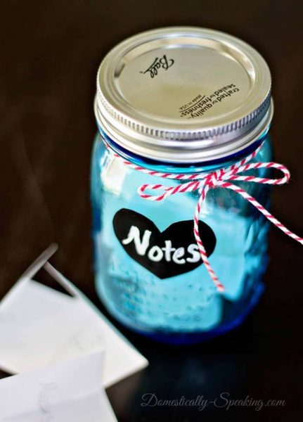 100 DIY Valentine's Day Gifts In a Jar