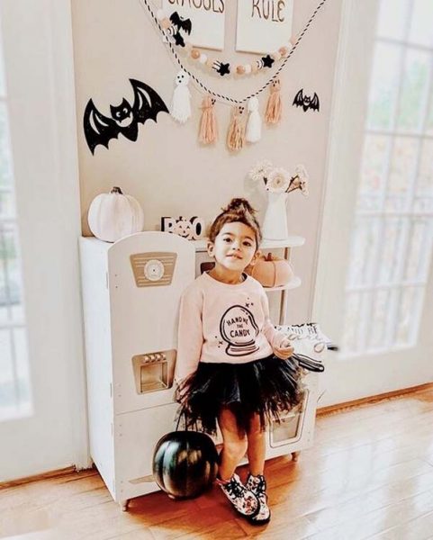 35 Spooky Halloween Kids Room Decor Ideas To Add More Fun