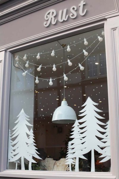 20 Best Christmas Window Decorations To Add More Charm To The Holidays