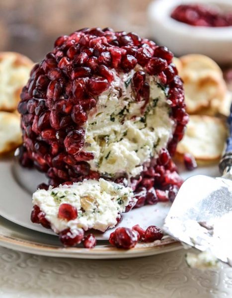 25 Most Delicious Christmas Cheese Balls Appetizers You Can Do In No Time