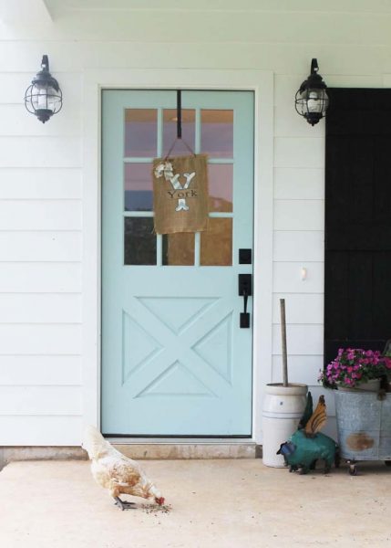 40 Amazing Farmhouse Front Door Ideas For The Best Welcome Ever