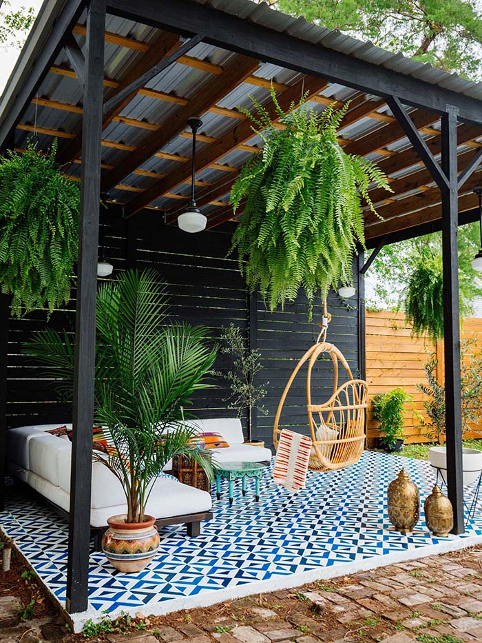 Inviting Summer Backyard Idea #backyard #outdoorspaces #decorhomeideas