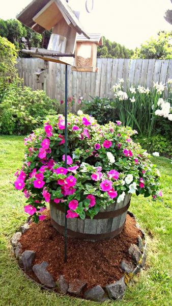 26 Best Garden Planter Ideas To Add Even More Charm To Your Backyard