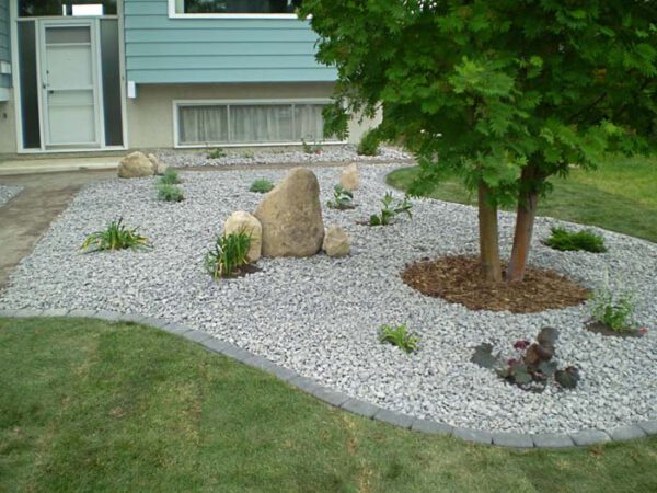 30 Awesome Front Yard White Rock Landscaping Ideas 5790