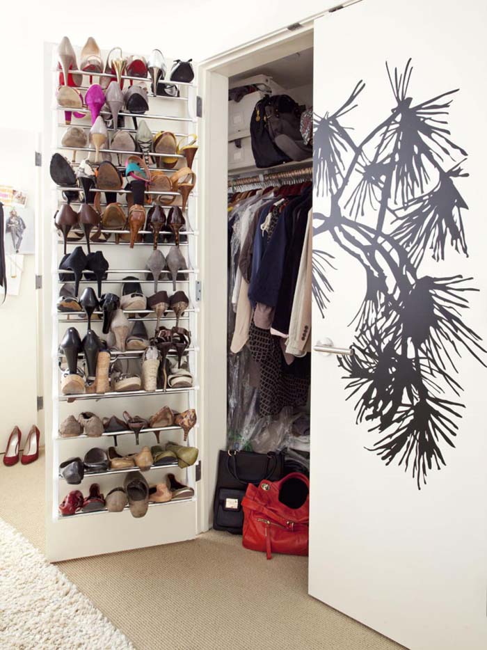 https://www.decorhomeideas.com/wp-content/uploads/2022/02/door-hanging-closet-shoe-racks.jpg