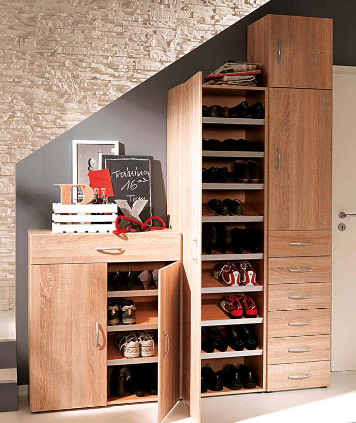 https://www.decorhomeideas.com/wp-content/uploads/2022/02/formal-shoe-wood-finished-cabinets.jpg