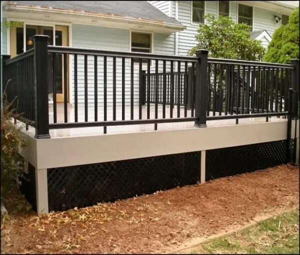 42 Inexpensive Deck Skirting Ideas That Are Both Beautiful and Functional