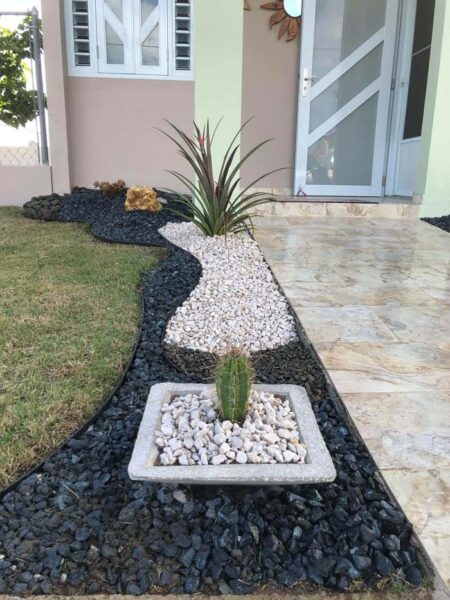 43 Amazing River Rock Landscaping Ideas To Spruce Up Your Garden ...