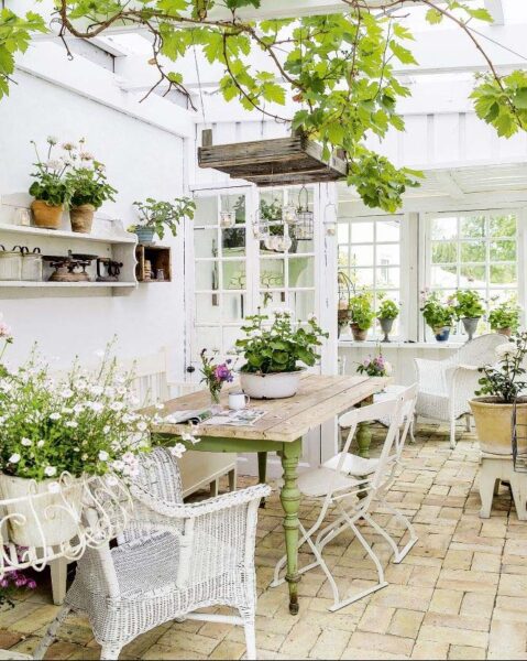 27 Best Garden Rooms Ideas To Create Your Own Outdoor Retreat