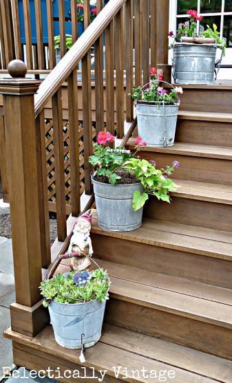 Simple Porch Decorating Idea