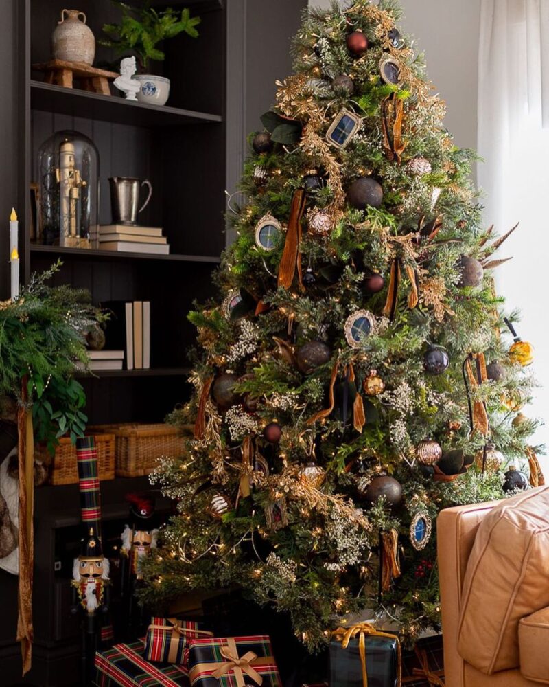 25 Enchanting Christmas Decor Ideas To Create Cozy Holiday Mood