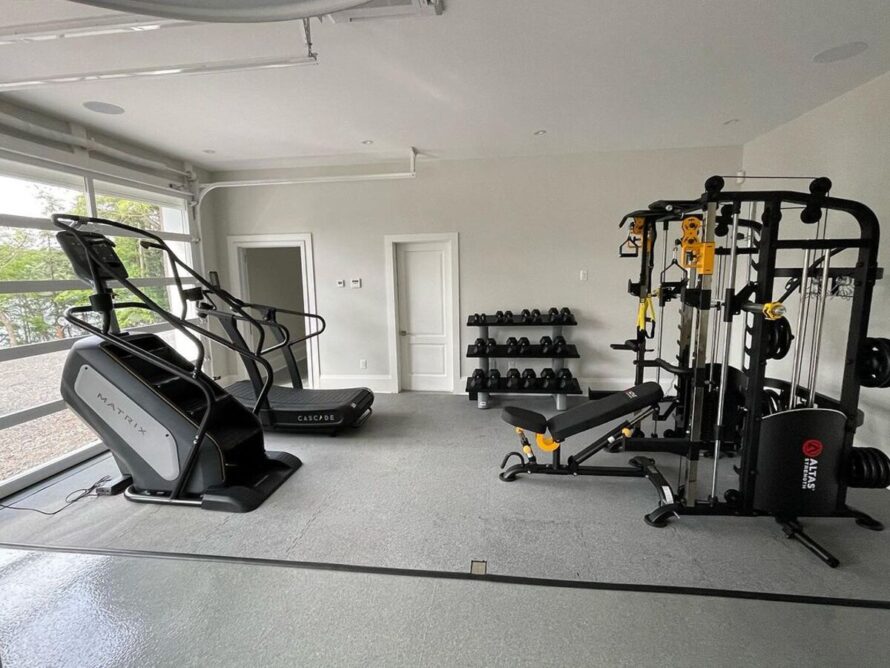 16 mini gym at home ideas 3