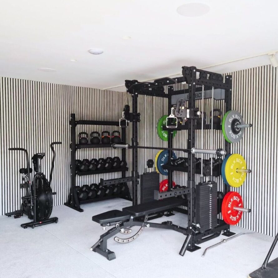 16 mini gym at home ideas 4