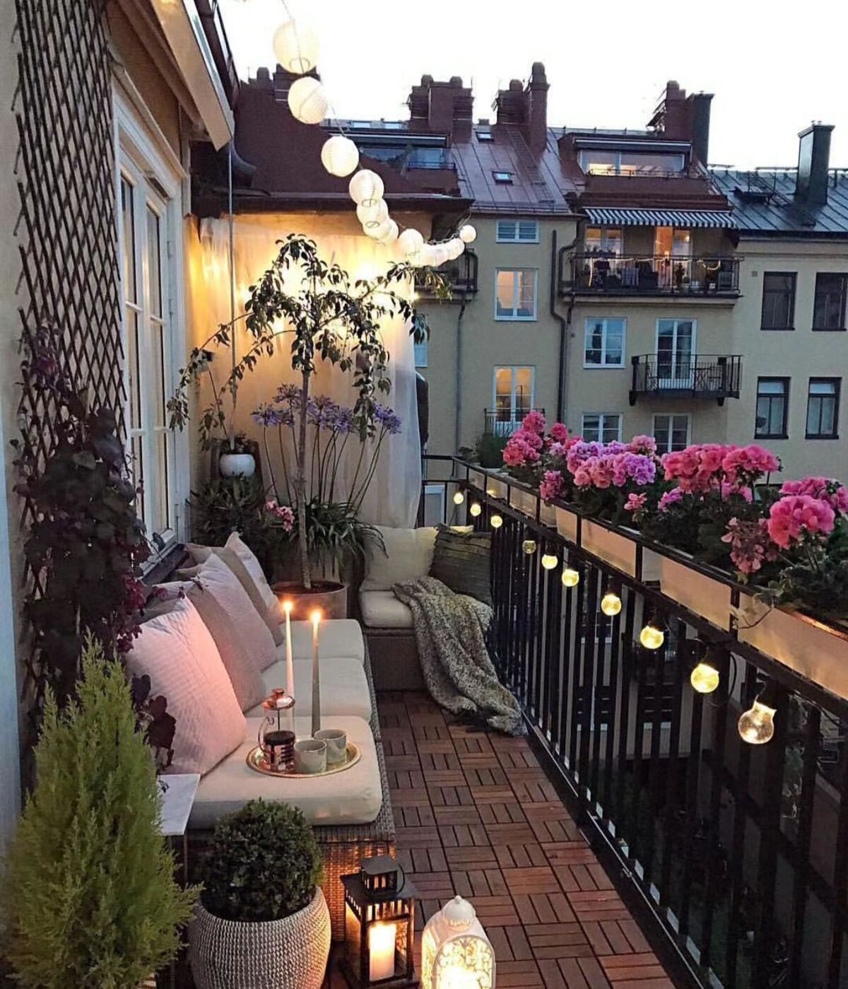 19 small apartment patio ideas 8