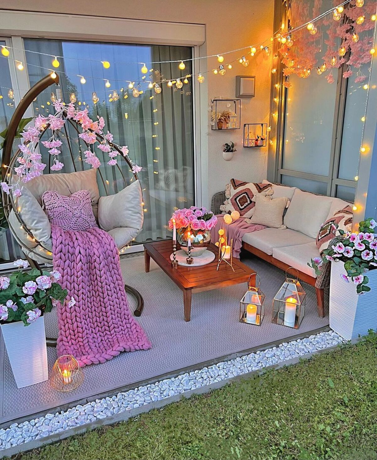 19 small apartment patio ideas 9