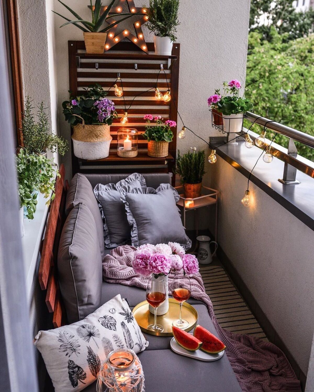 19 small balcony decorating ideas 14