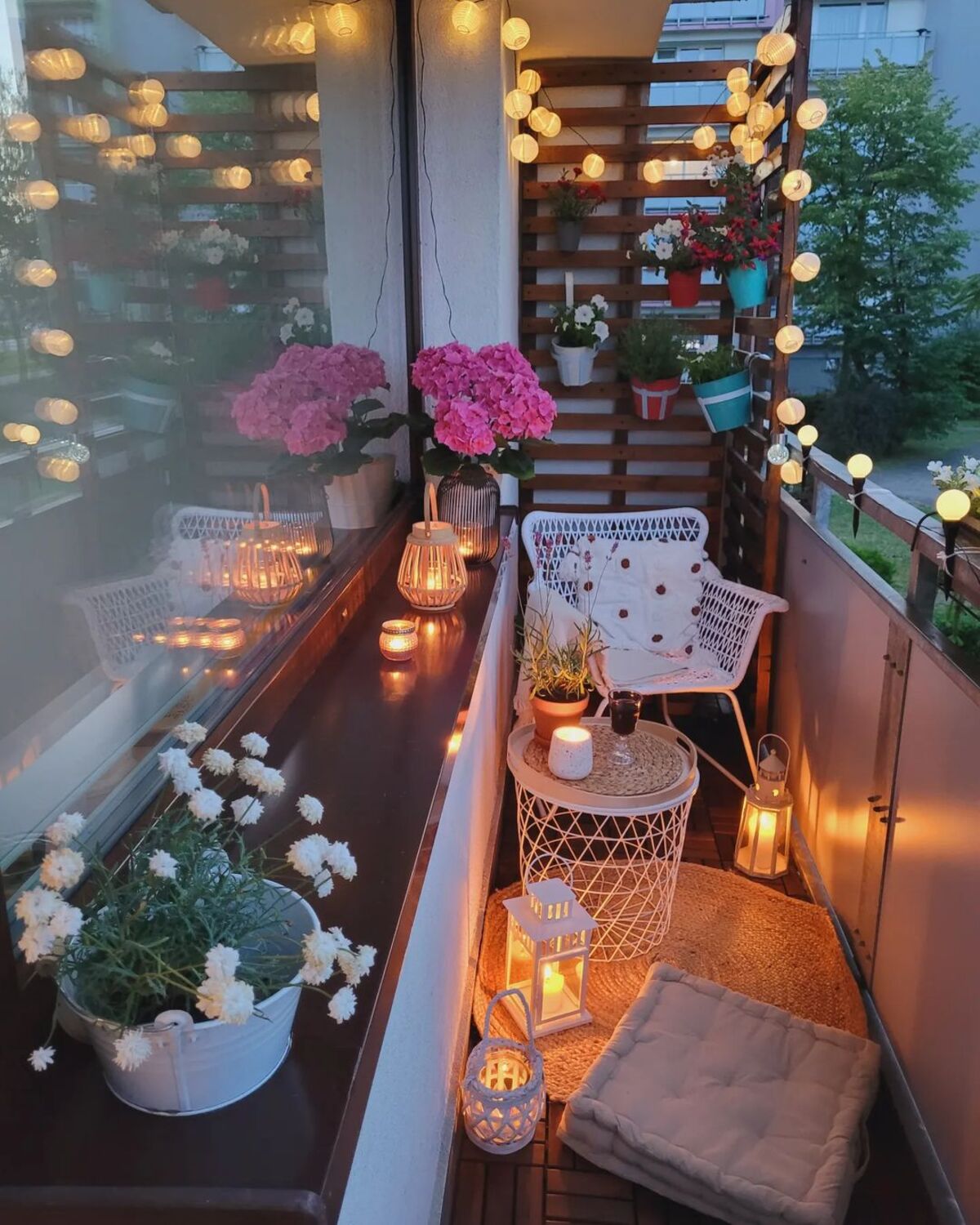 19 small balcony decorating ideas 17