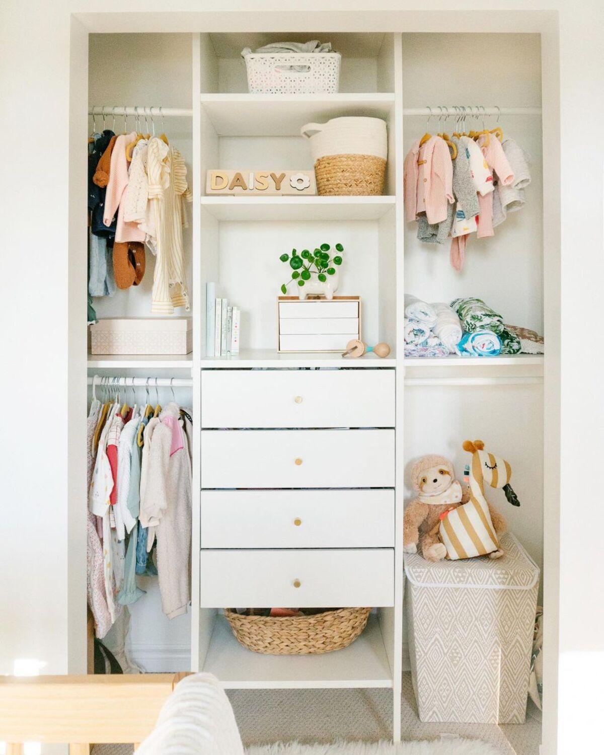 18 Ingenious Open Closet Concepts for Effortless Dressing