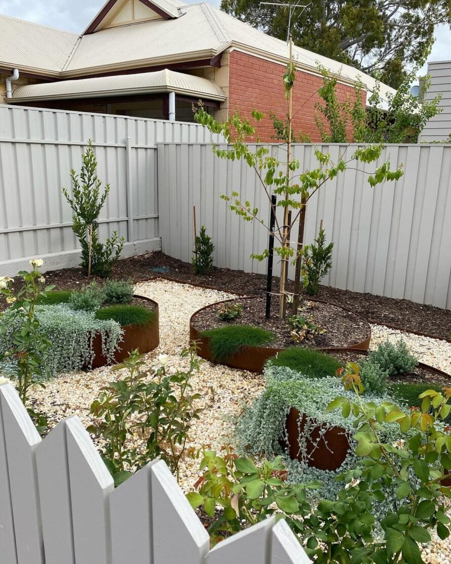 15 creative gravel border ideas 10