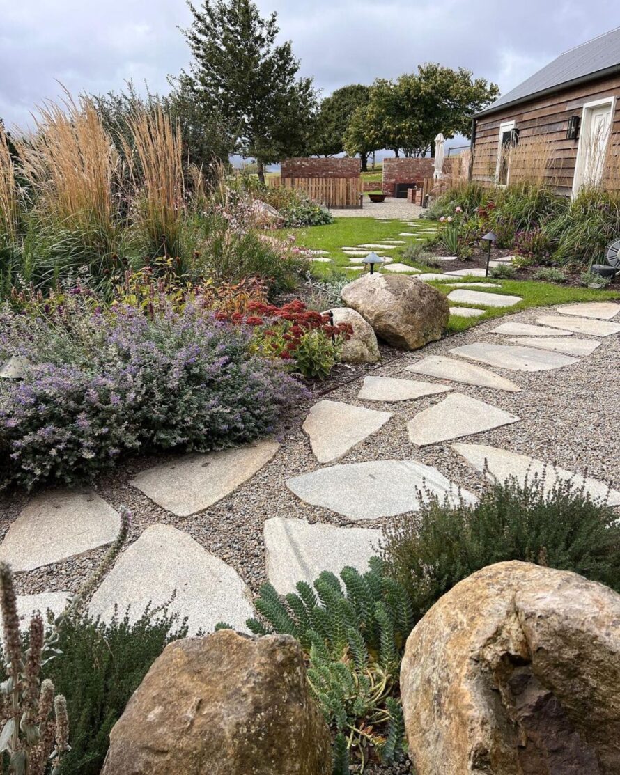 15 creative gravel border ideas 14