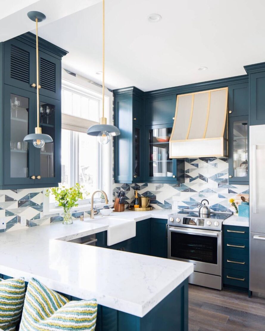 18 striking backsplash patterns 14