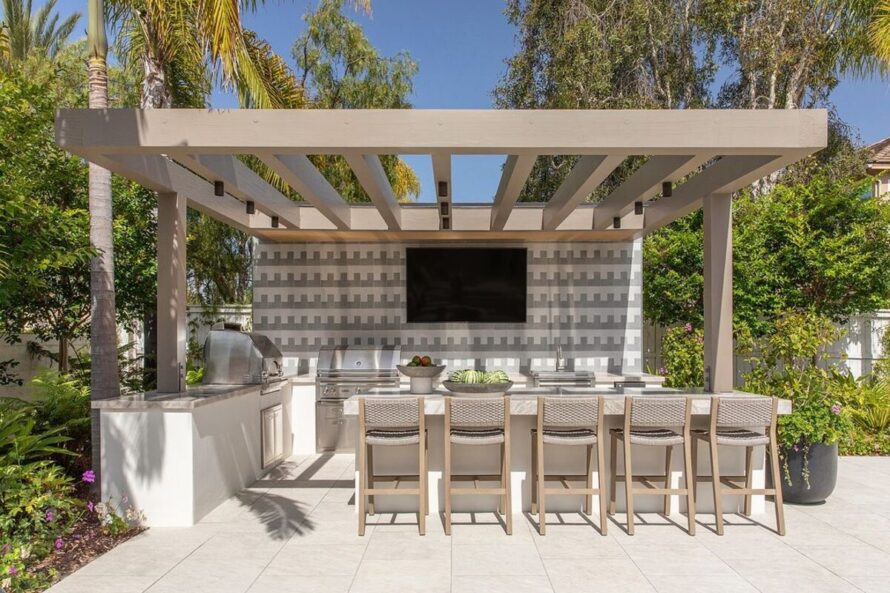 ideas-for-designing-a-covered-grill-area-16