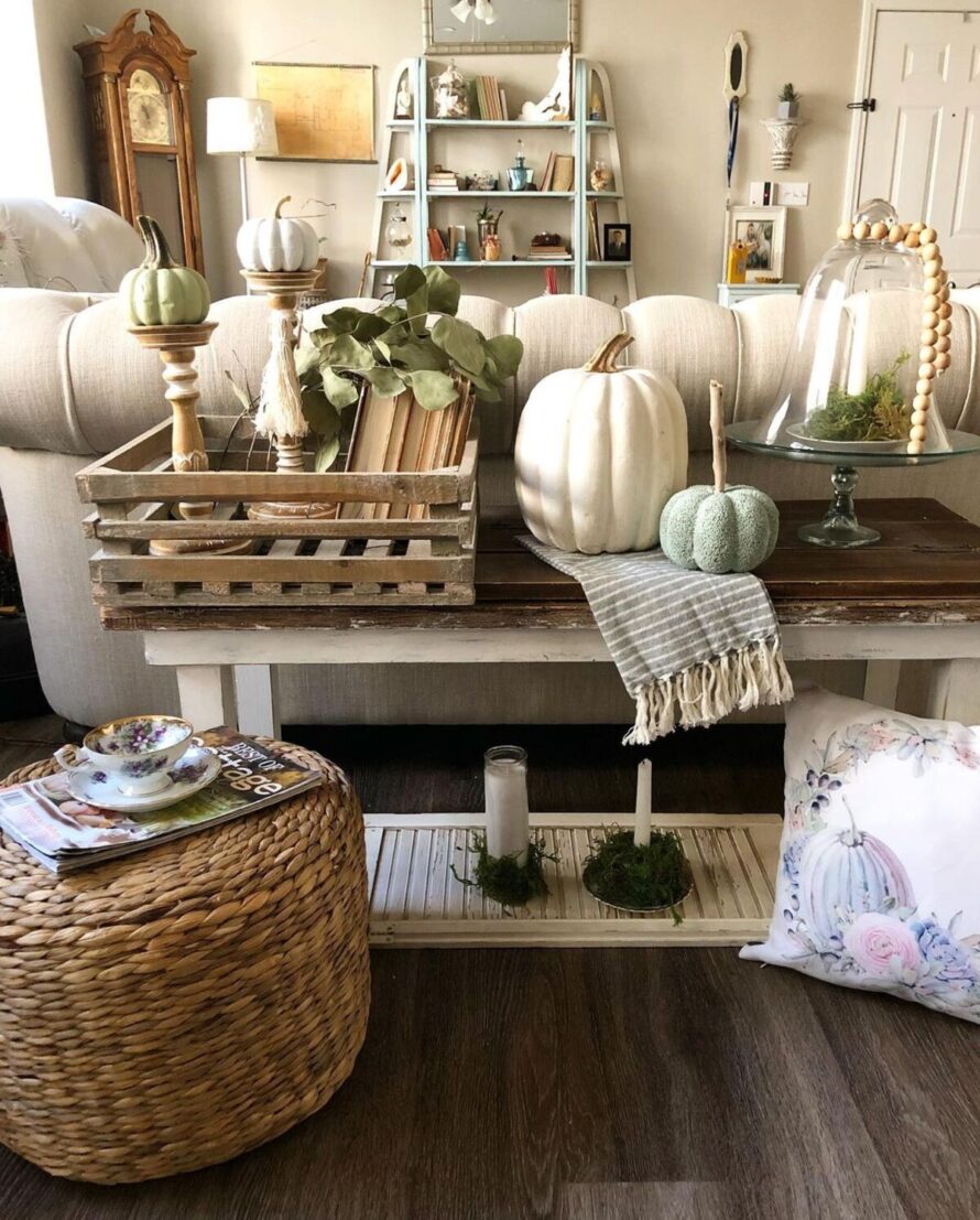 autumn inspired fall living room decor ideas 1