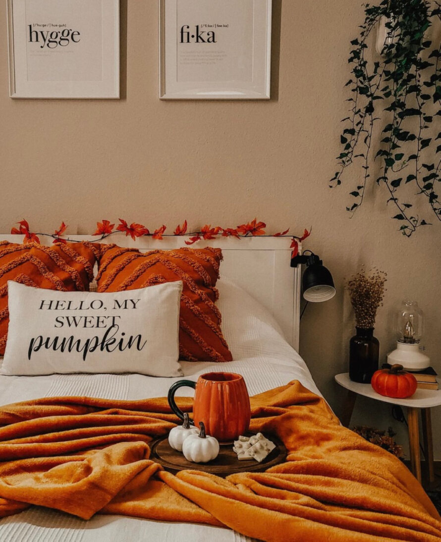 cozy fall apartment decor ideas 18