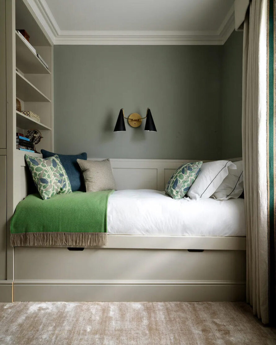 innovative storage solutions for small bedrooms 1