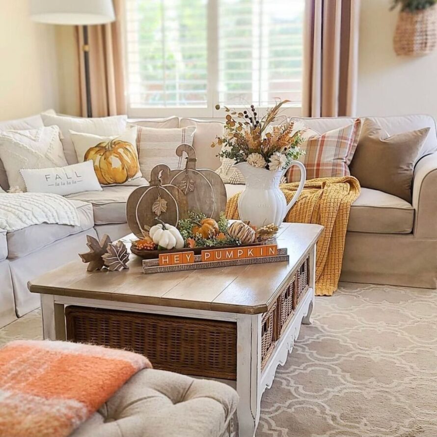 charming farmhouse fall decor ideas 23