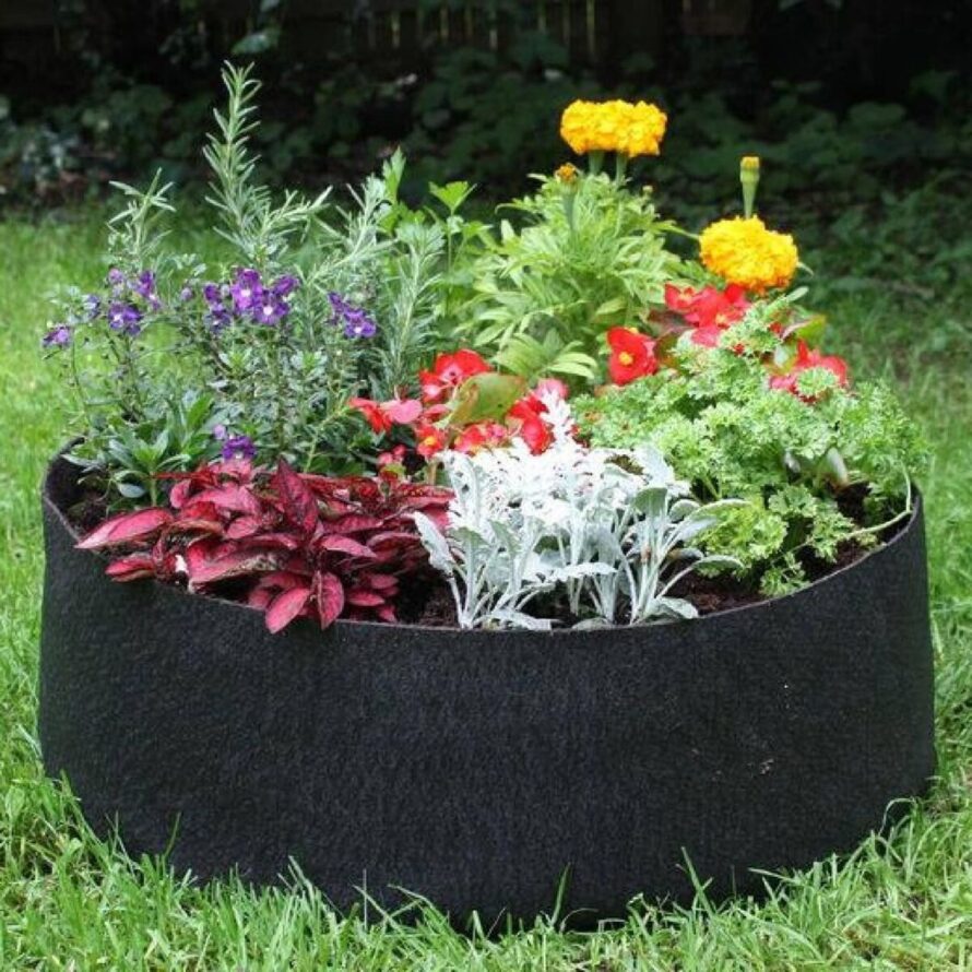 creative diy flower garden ideas 23