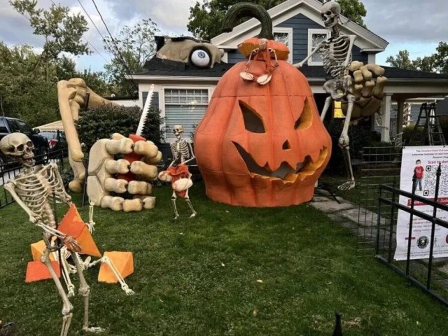 fun outdoor halloween decoration ideas 1