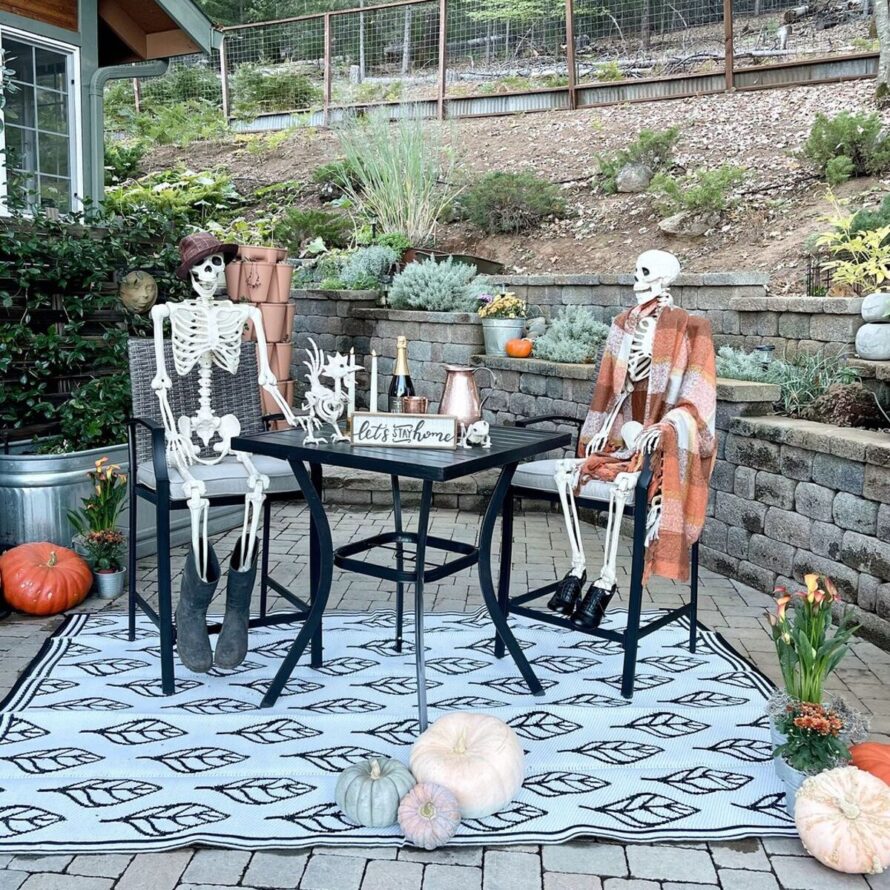 fun outdoor halloween decoration ideas 18