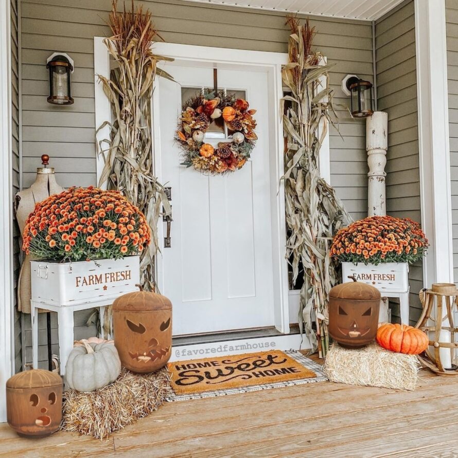 spooktacular halloween front porch ideas 4