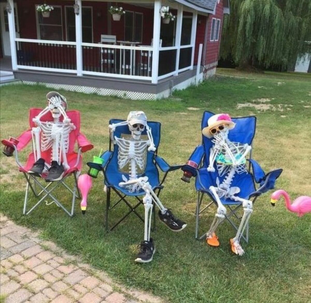 15 spooktacular halloween yard decorations 2