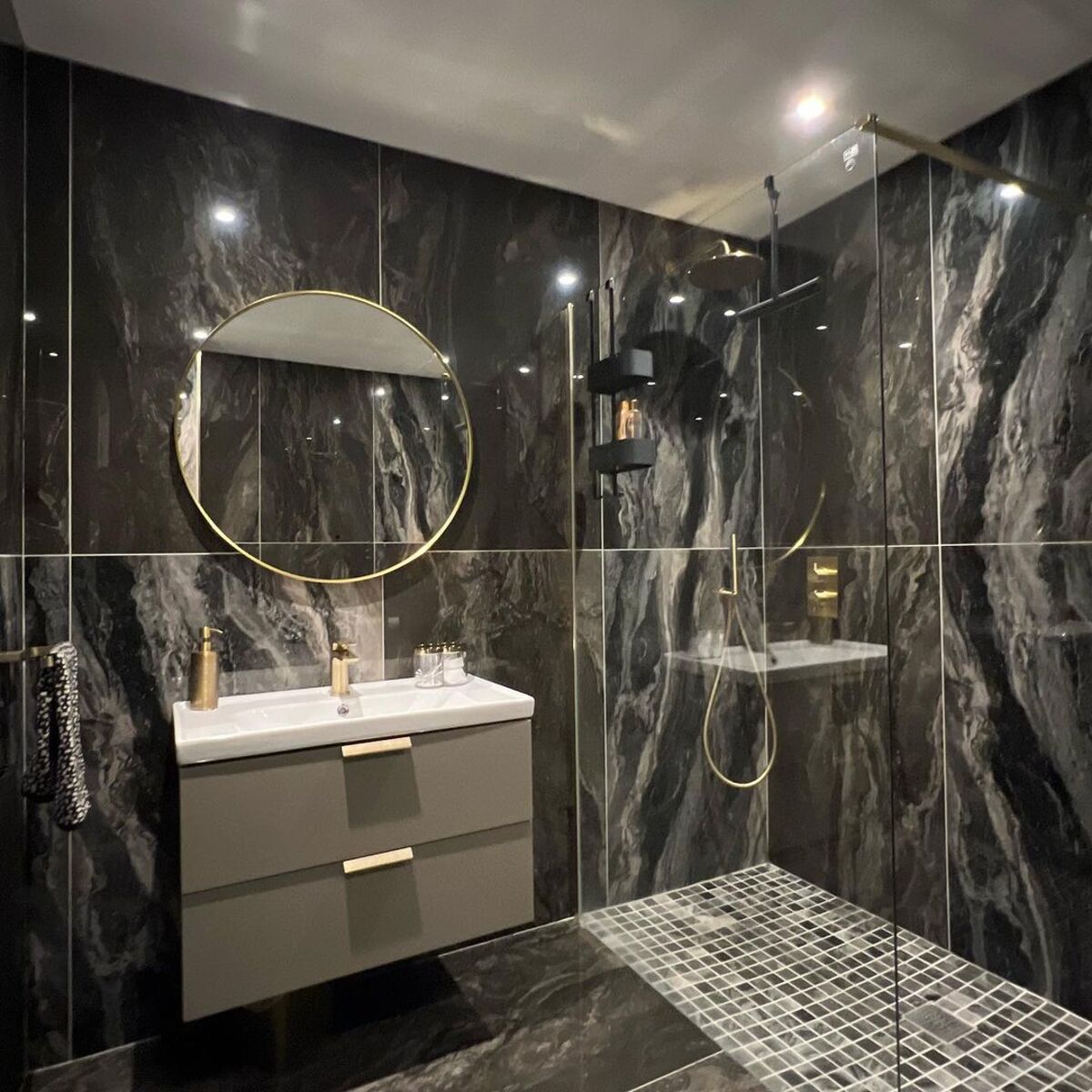 19 luxury bathroom designs 15