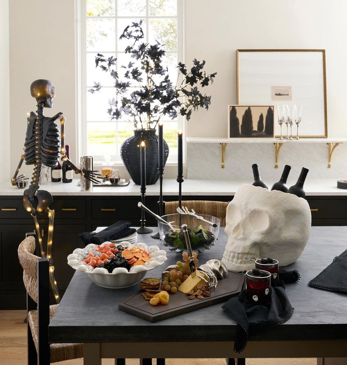 20 enchanting halloween table setting ideas 15