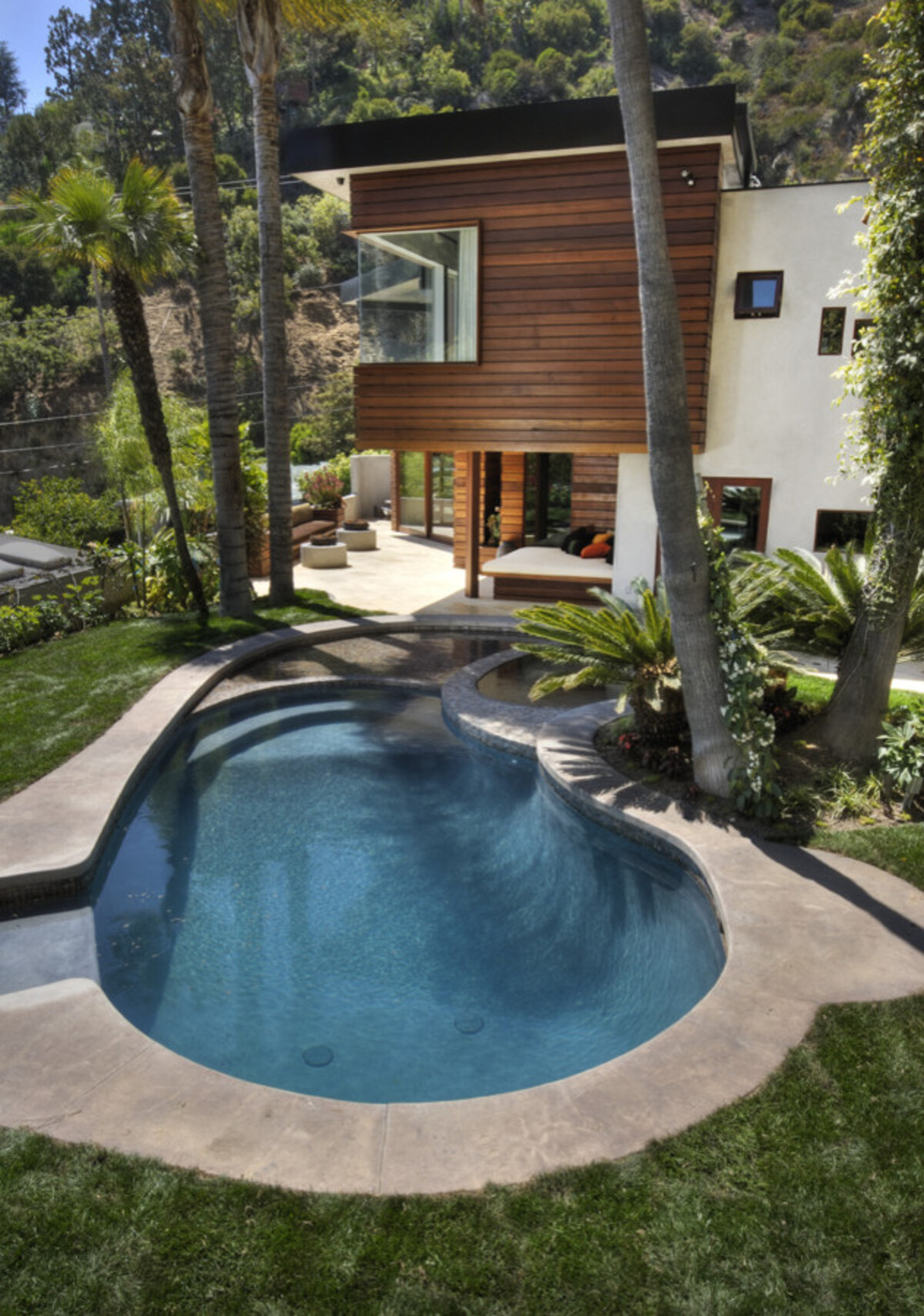 backyard oasis ideas 8