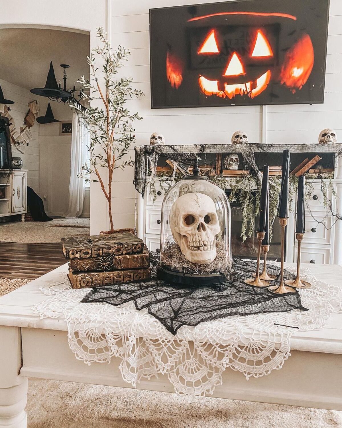 creative halloween decor ideas 8