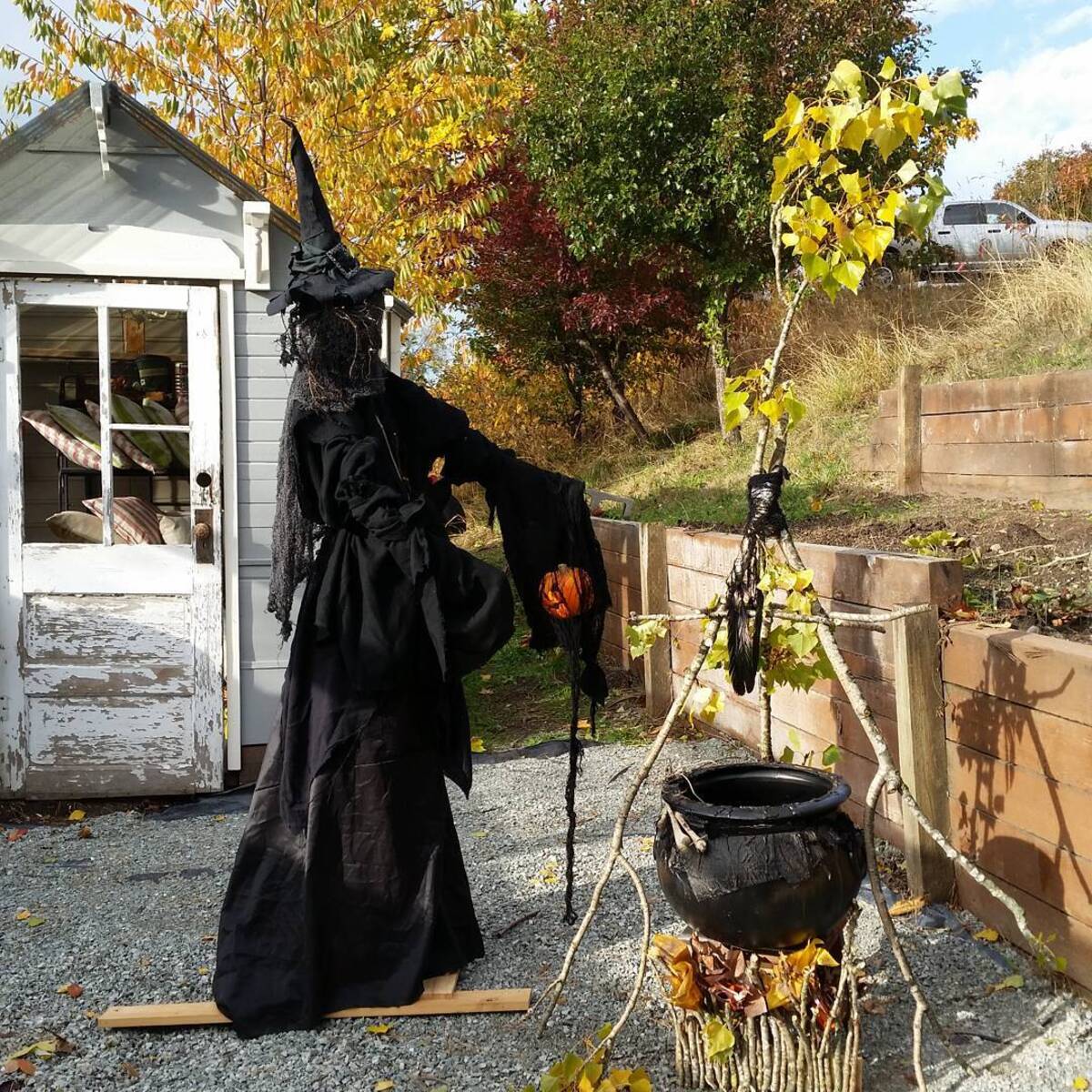 diy witch decorations for outdoor spookiness 13.. ...