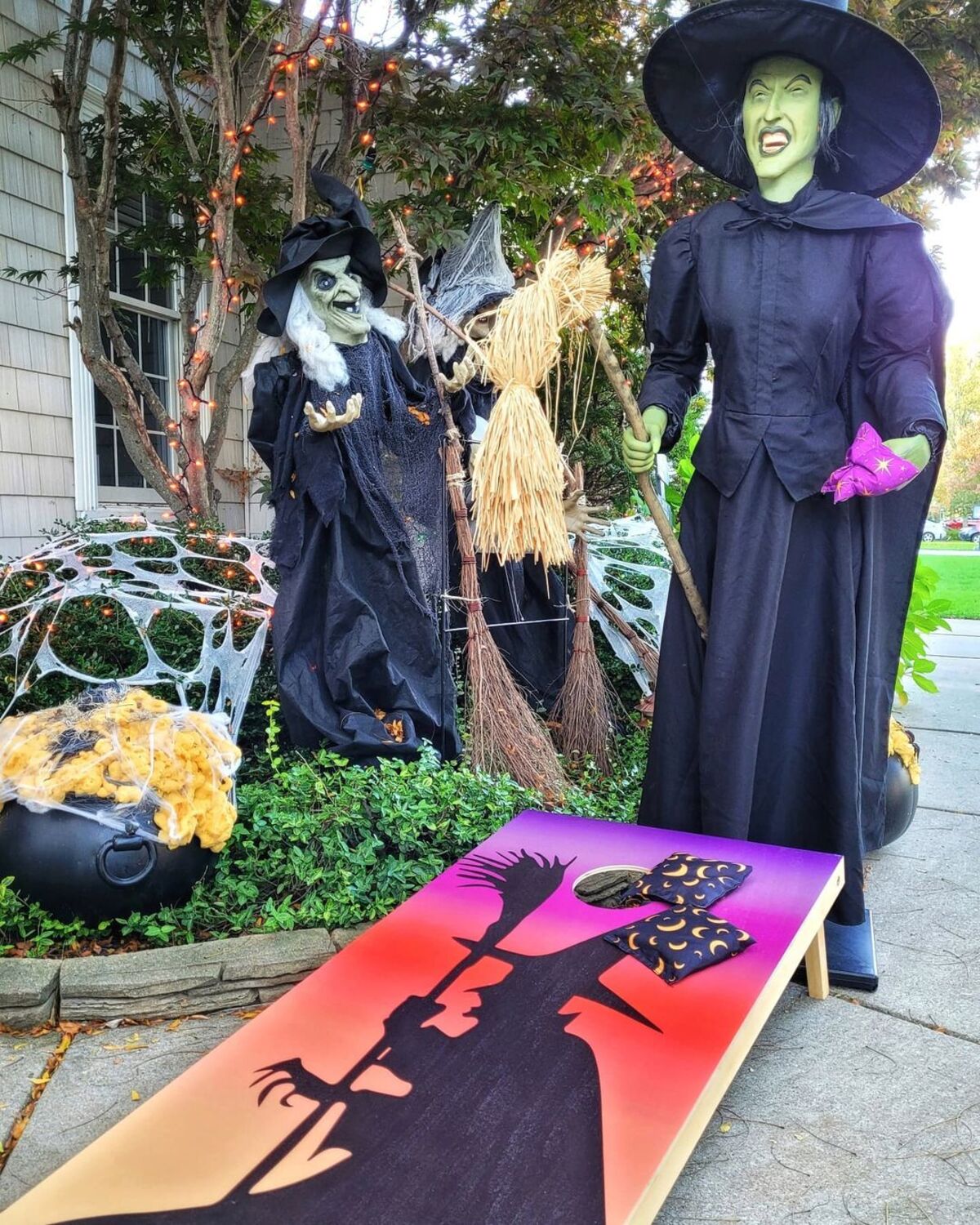 diy witch decorations for outdoor spookiness 14.. ..