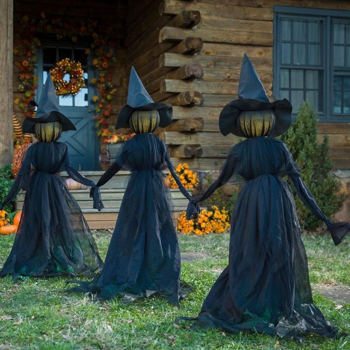 diy witch decorations for outdoor spookiness 6