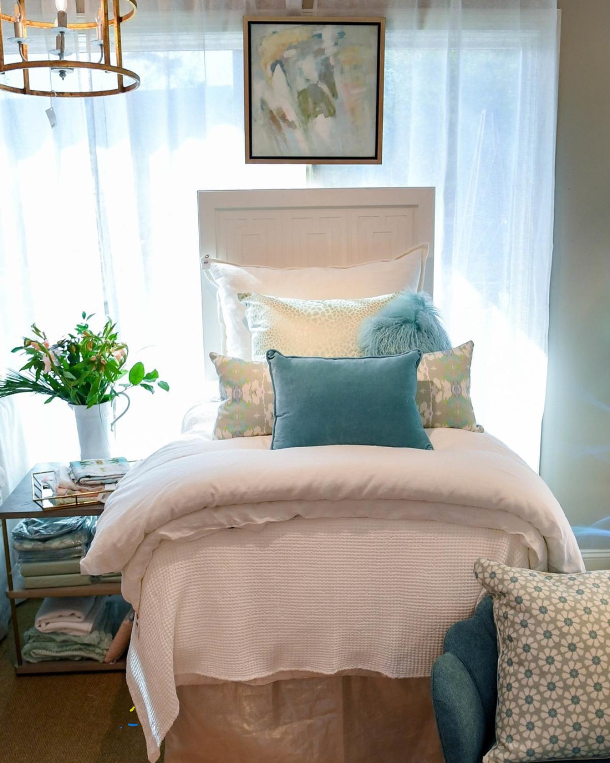 dreamy bedroom color schemes 11