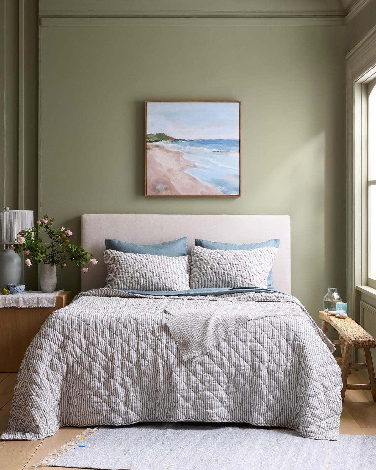 dreamy bedroom color schemes 12