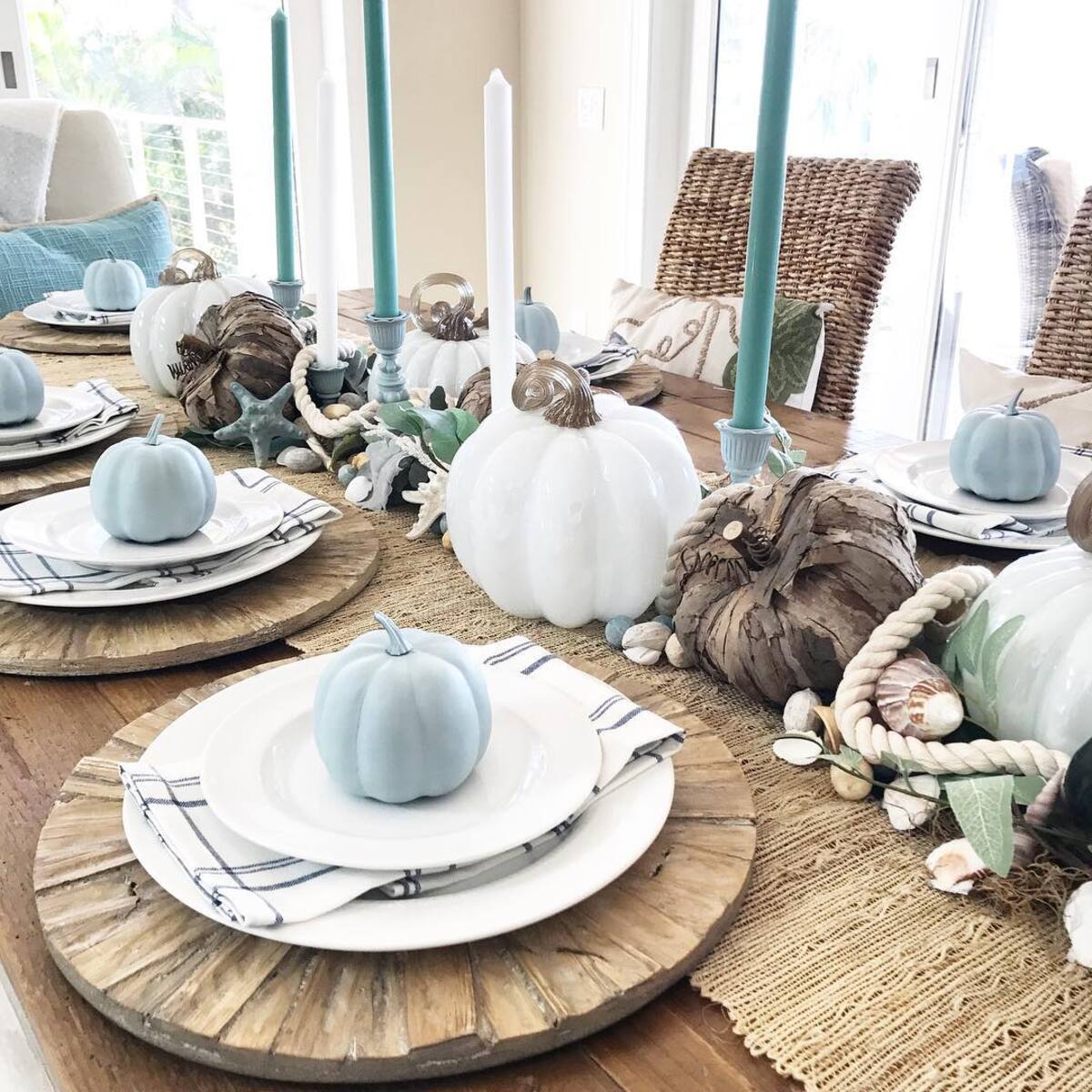 enchanting blue fall decor ideas 10