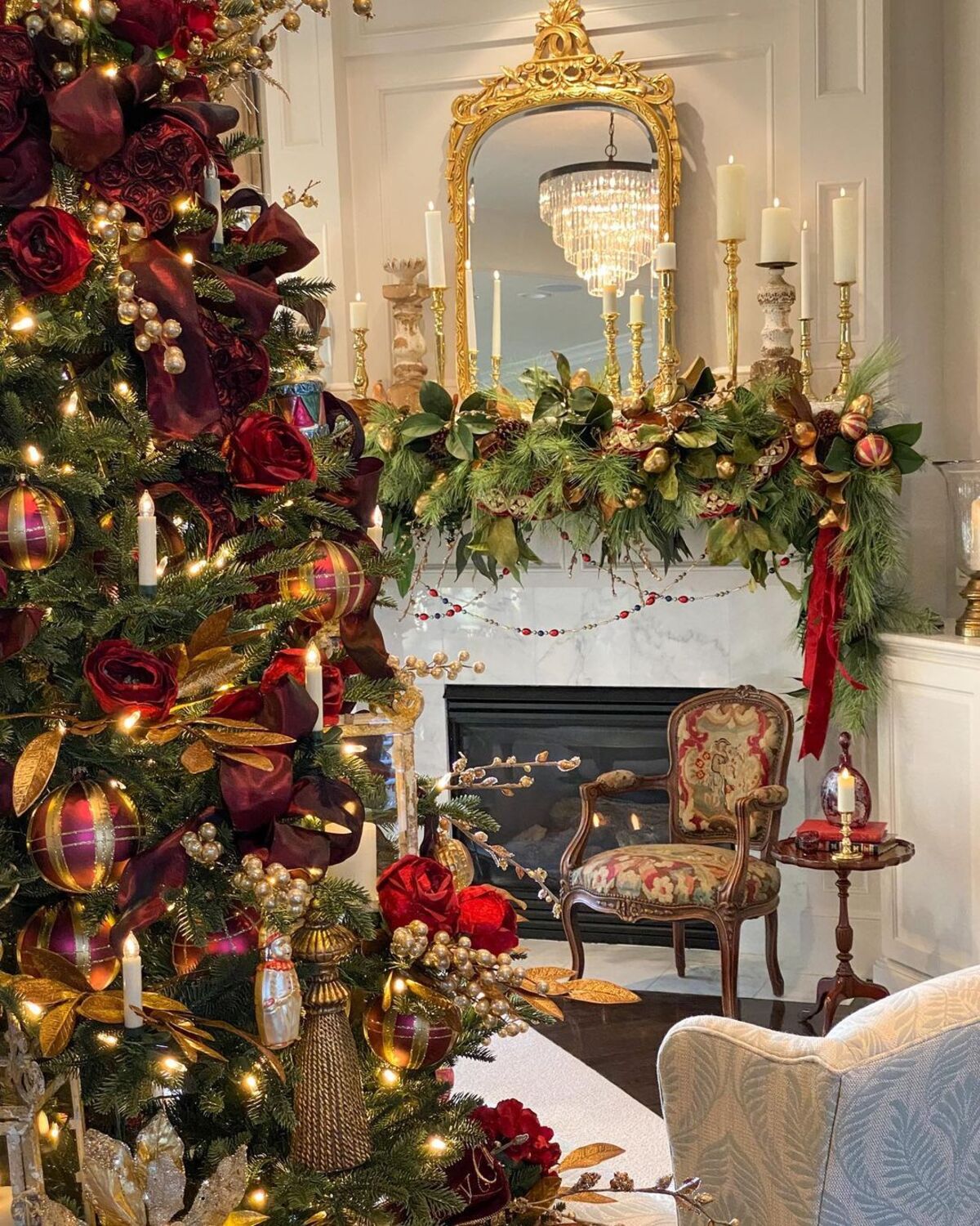 festive christmas mantel decor ideas 2